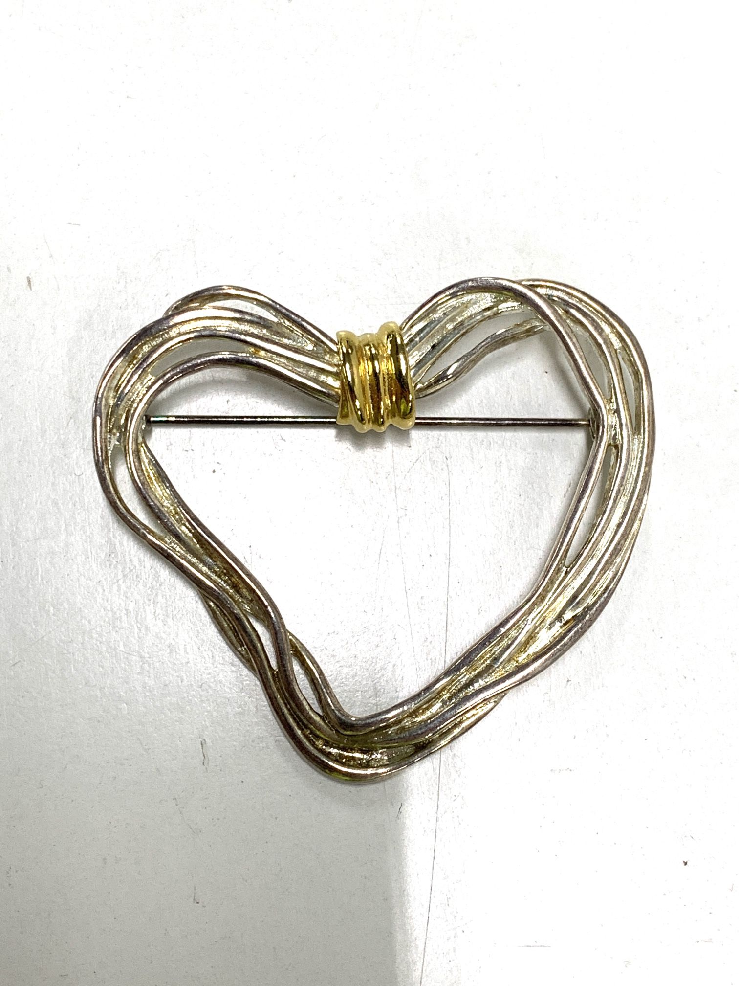 Premier Designs Jewelry Strings of Love Heart Brooch Pin Silver Gold Tone Metal