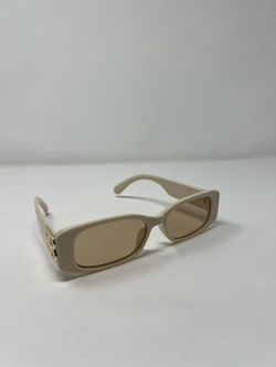 BB cream color Sunglasses// b sunglasses// attractive// trendy sunglasses//