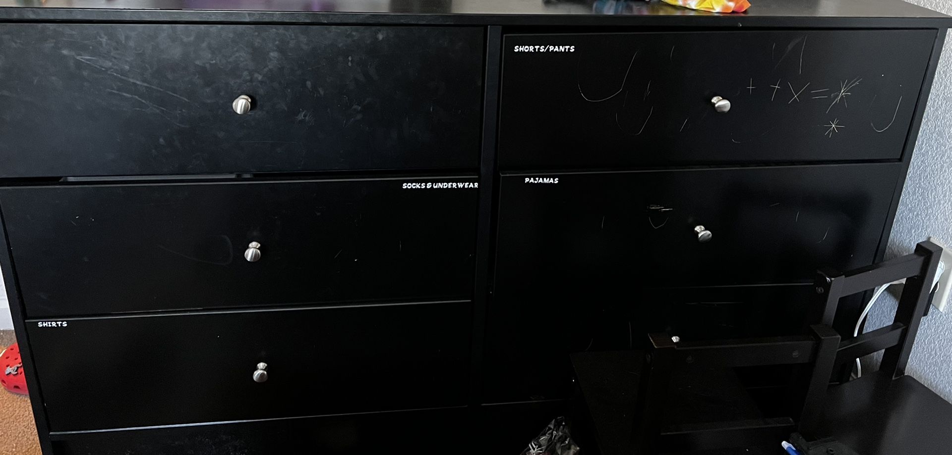 FREE Black Dresser 6 Drawers