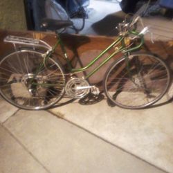 Schwinn Varsity 10 Speed Bicycle