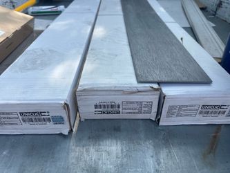 Vinyl plank