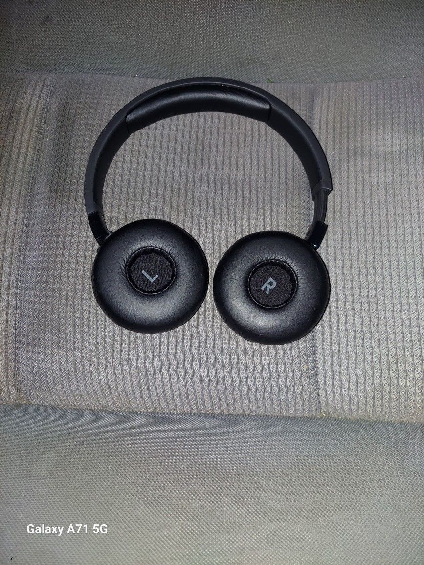 BEATS HEADSET