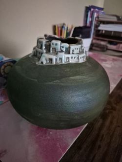 HANDCRAFTED RAKU PUEBLO POTTERY