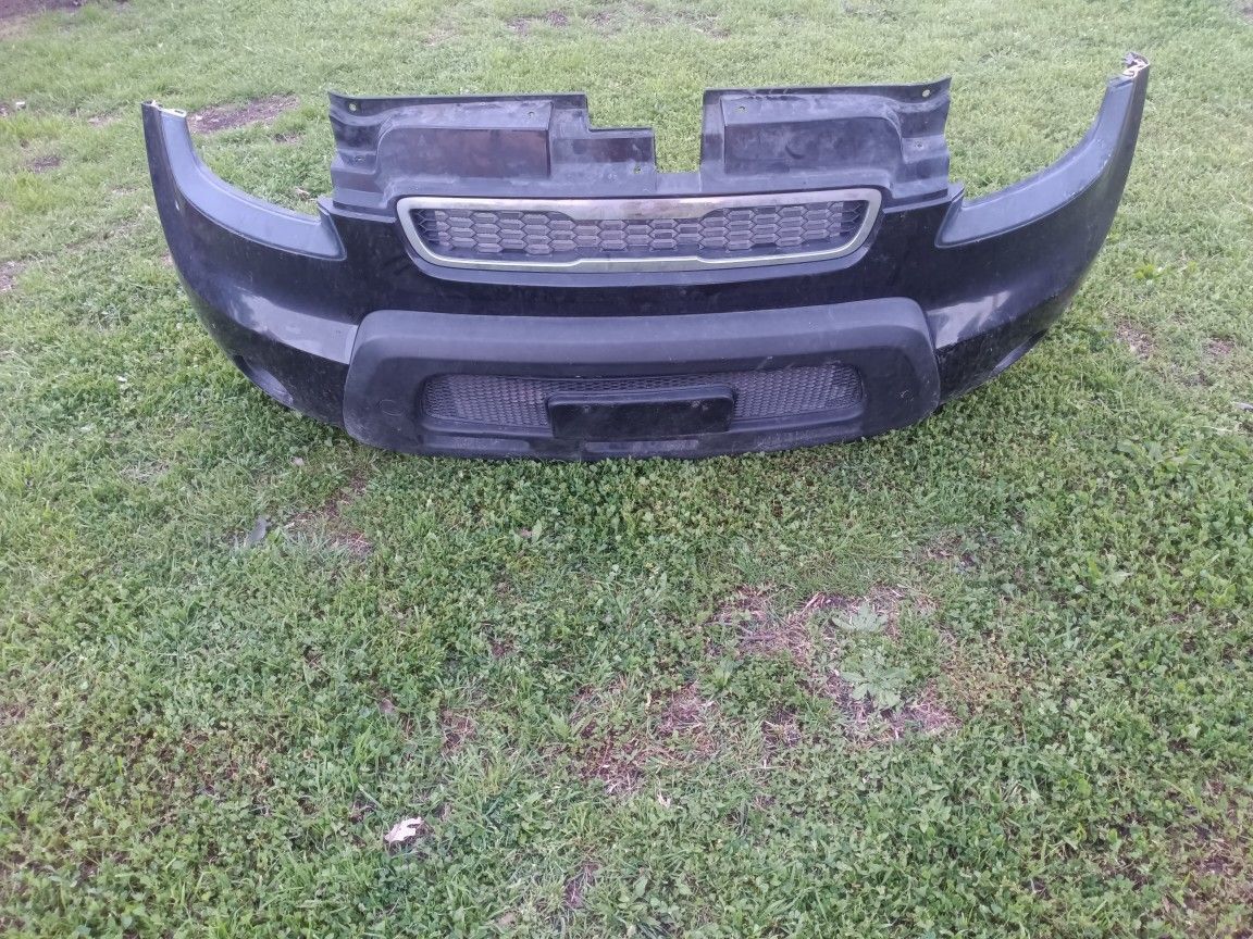 10-11 Kia Soul Front Bumper 