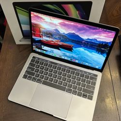 13 Inch MacBook Pro 💻 Touchbar