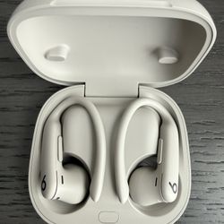 Beats Powerbeats Pro 2 Wireless Earbuds – Quick Sand – Apple Warranty Until July 2026 – Open Box