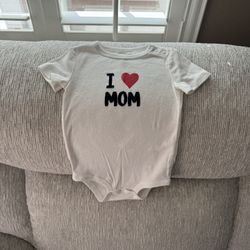 Mother’s Day I Love Mom Osh Kosh Baby Bodysuit Size 24 Months 
