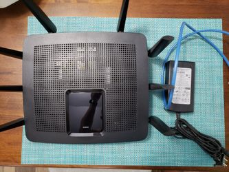 Linksys Max-Stream AC5400 Tri-Band MU-MIMO Gigabit Router EA9500