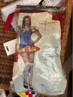 Snow White costume like new medium