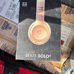 Beats Solo 3 Brand New 