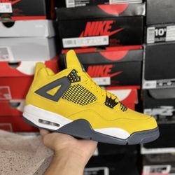 Jordan Lightning 4s size 12 Close To DS
