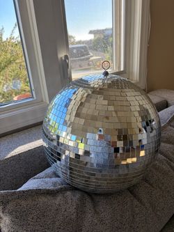 14” disco ball