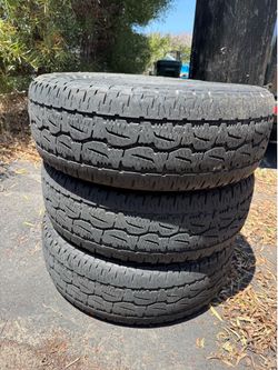 3 tires Bridgestone Dueler LT275 70R 18