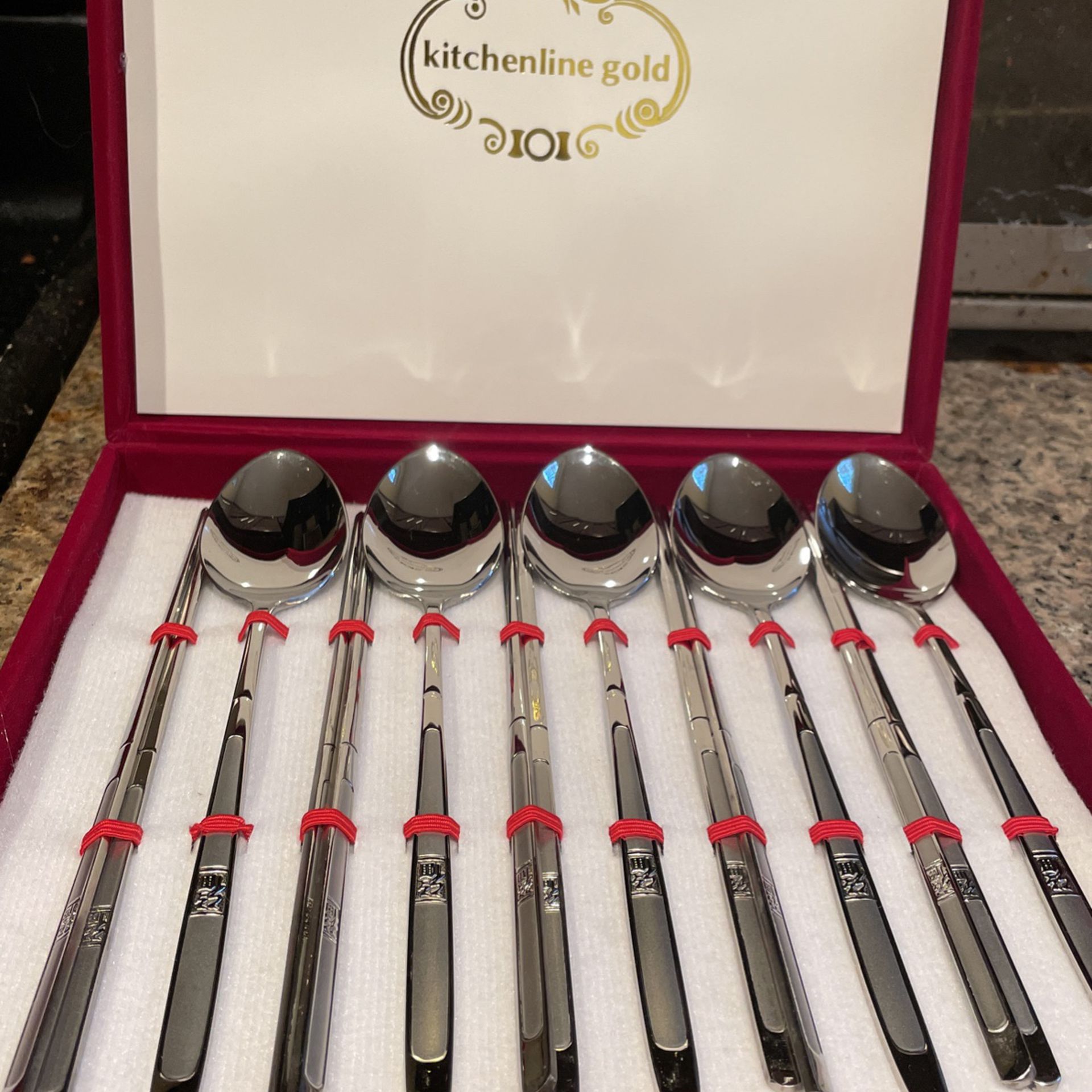 Kitchen line Spoon & Chopsticks Set In Silver