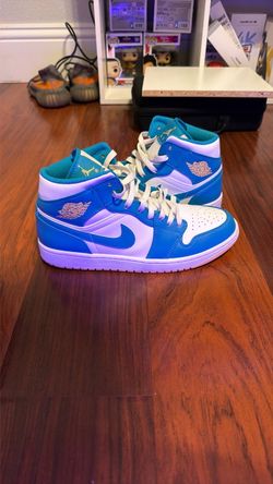 Air Jordan 1 Mid aquatone Sneakers Size men 9