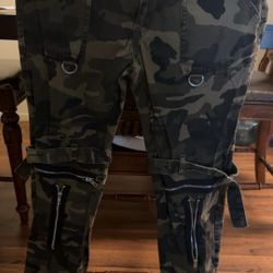 Camo Pants With Zippers