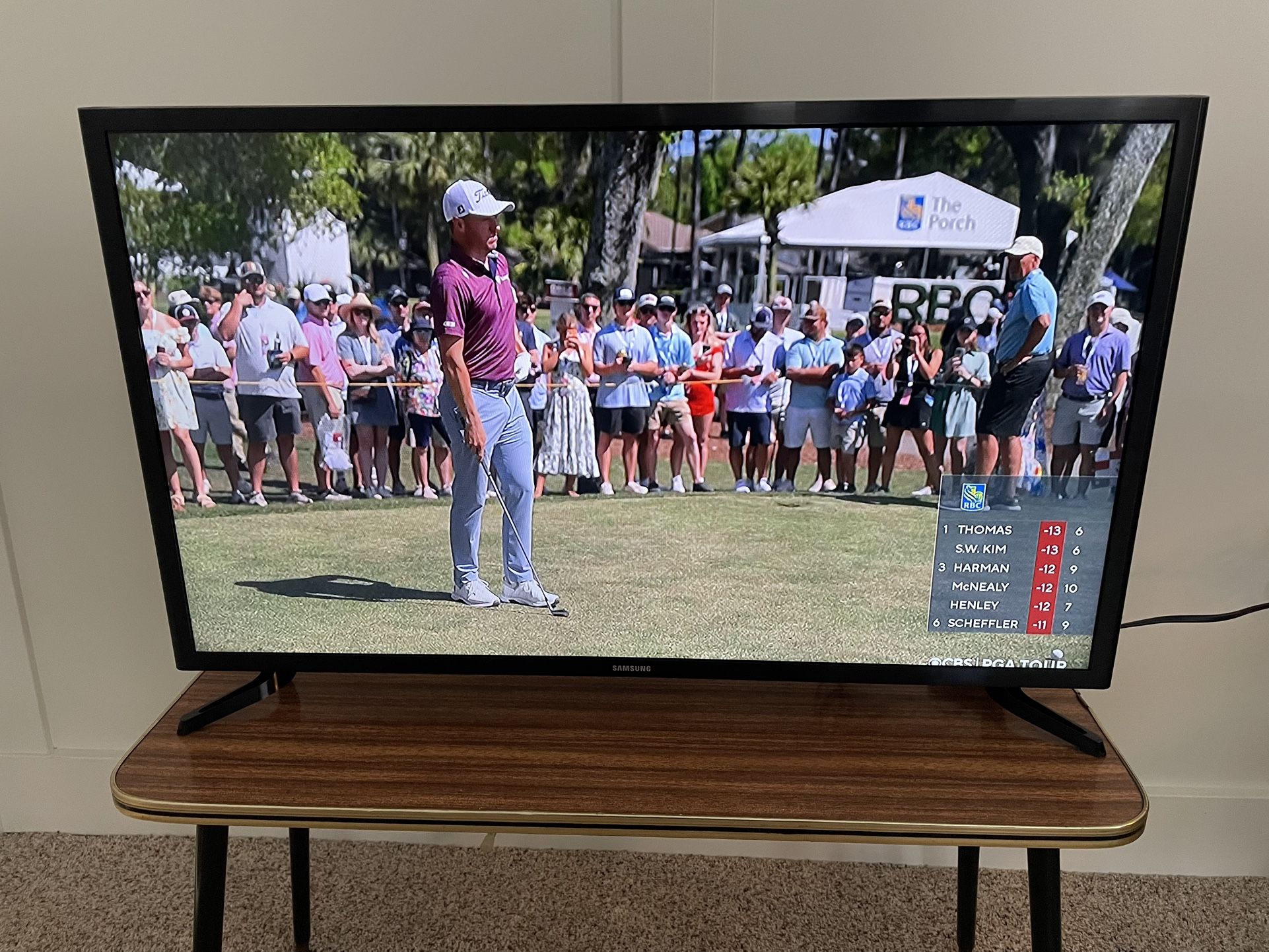32 inch Samsung TV UN32J5003