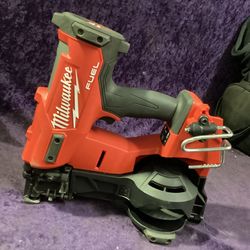 🧰🛠Milwaukee M18 FUEL Brushless Cordless Coil Roofing Nailer(Tool Only)-$320!🛠🧰