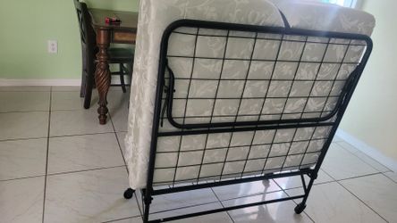 Folding Rollaway Bed with Mattress