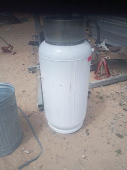 Hot Air Balloon tAnk with 1/2 tank of Liquid Helium