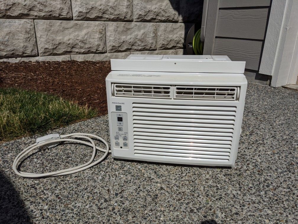 Frigidaire 5,000 BTU Air Conditioner