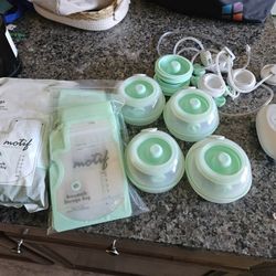 Like new Elvie Stride Pump With Extra Parts