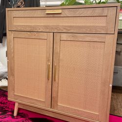 Sideboard buffet cabinet woth drawer and doors I storage I kitcken I Living room I bedroom.