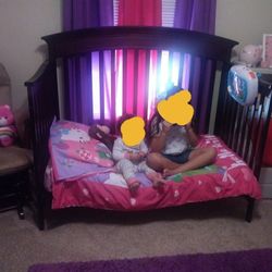 Toddler Bed/ Crib 