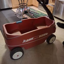 Large Radio Flyer Wagon