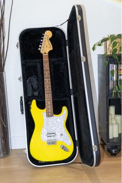 Fender Tom Delonge Strat