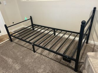 Twin Size Metal Bed Frame 
