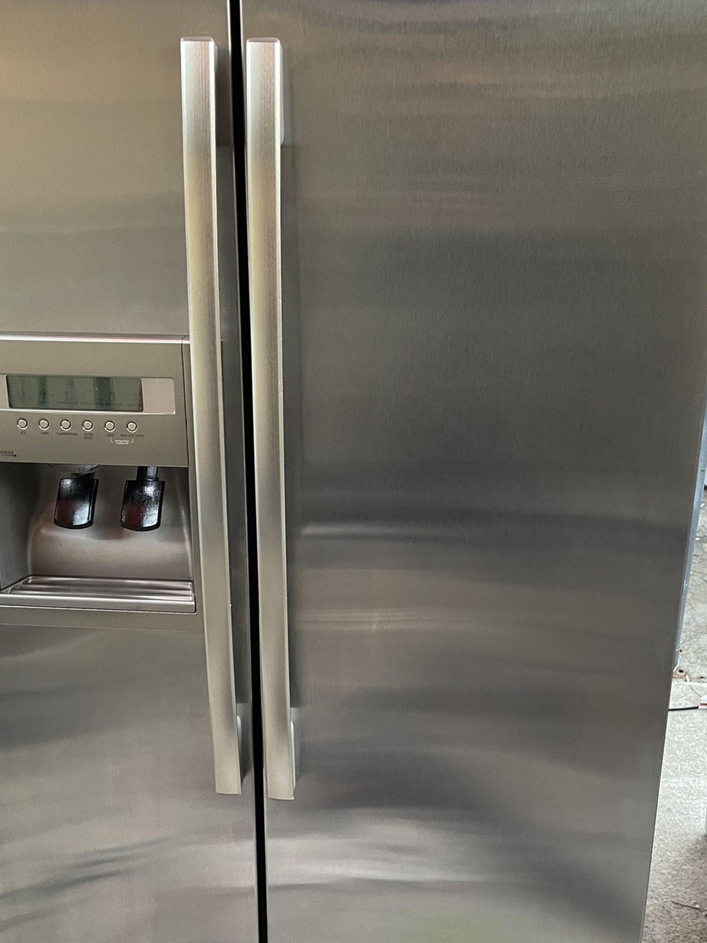Refrigerator Whirlpool Good Condition Work Perfect