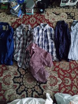 Camisa De Hombre Size S/M Nuevo $20 Por Todos 