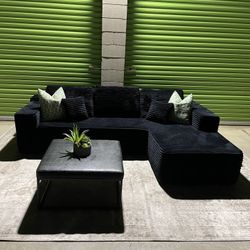 *Free Delivery* Boneless Sectional Couch Sofa 