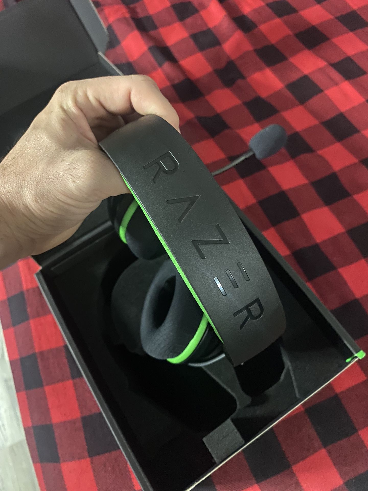 Raze Laura Hyperspeed Wireless Headset