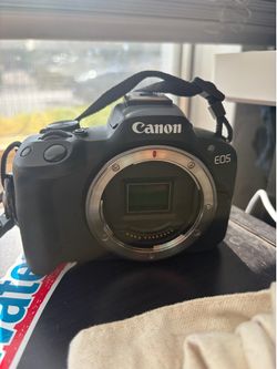 Lightly Used Canon R50 With 18-150mm lens, 7.5mm Manual Fisheye, and 23mm Manual TtArtisan lens