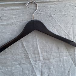 35 Vintage Wood Hangers $30 👉at Desoto 