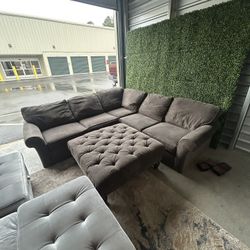 Sectional Sofa/ Couch DELIVERY AVAILABLE 
