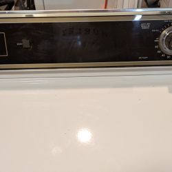 Maytag Electric Dryer In Excellent Condition 