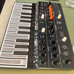Arturia Microfreak Synth