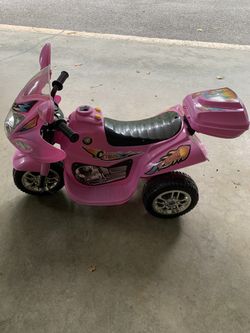 Battery Powered Three Wheeler