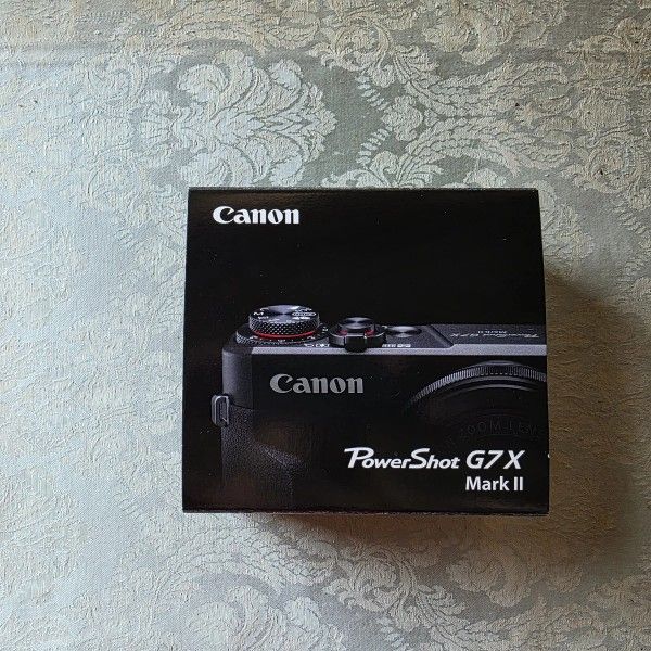 Canon PowerShot G7 X Mark II 20.1MP Compact Camera