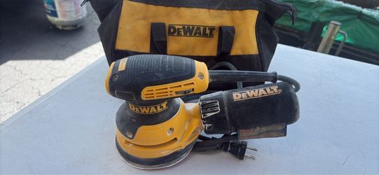 DeWalt Random Orbit Sander with Bag
