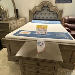 Frisco solid wood bedroom set now only $799. Easy finance option. Same-day delivery.