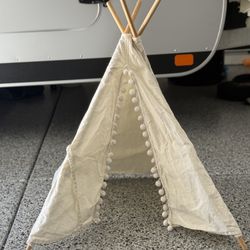 Pet Canvas Teepee