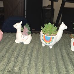 Porcelain faux plant Llama shelf decor