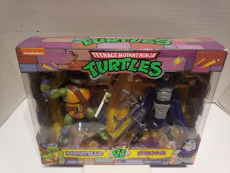 Teenage Mutant Ninja Turtles Donatello vs. Shredder Action Figure