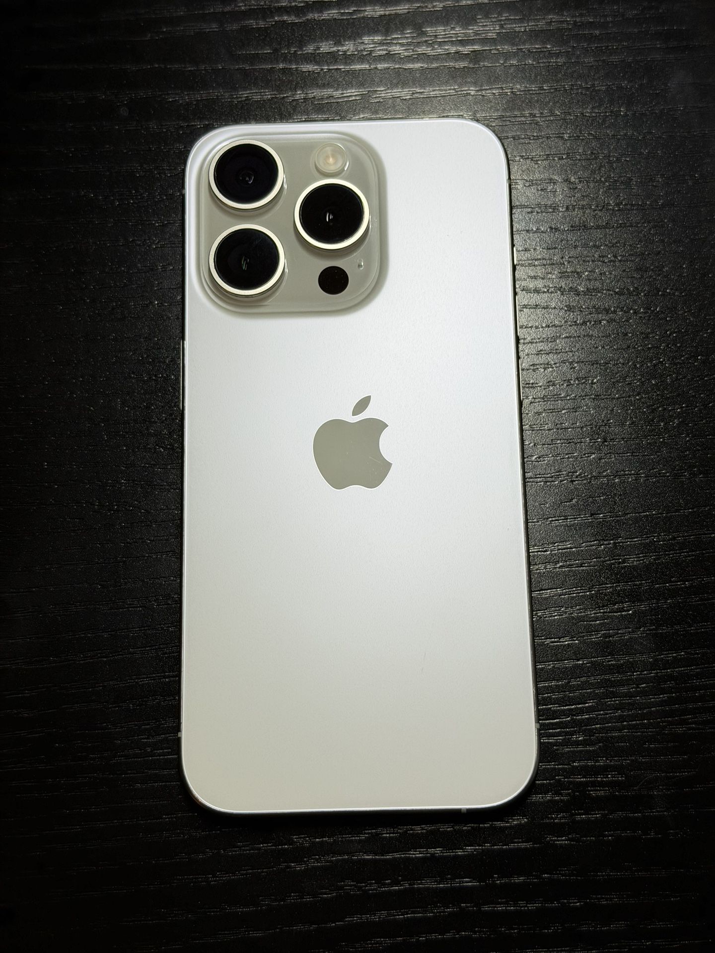 iPhone 15 Pro Unlocked