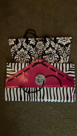 Two Chic Gift Bags