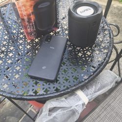 Phone / Speaker 